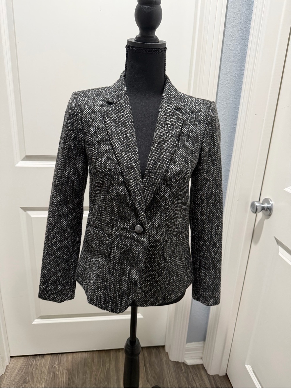 LOFT Black Heathered Single-Button Blazer size 2P